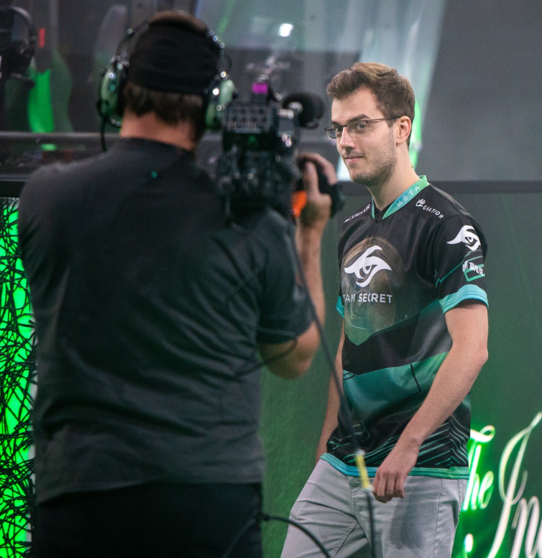 https://www.liquiddota.com/staff/tehh4ck3r/articles/ti8_photos_day3/yam/DSC_2627.jpg
